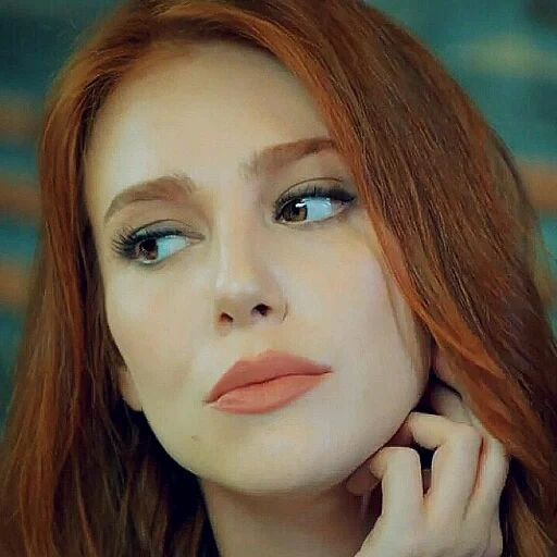 menina, elchinsangu, garota ruiva, a mulher é muito bonita, a garota é muito linda