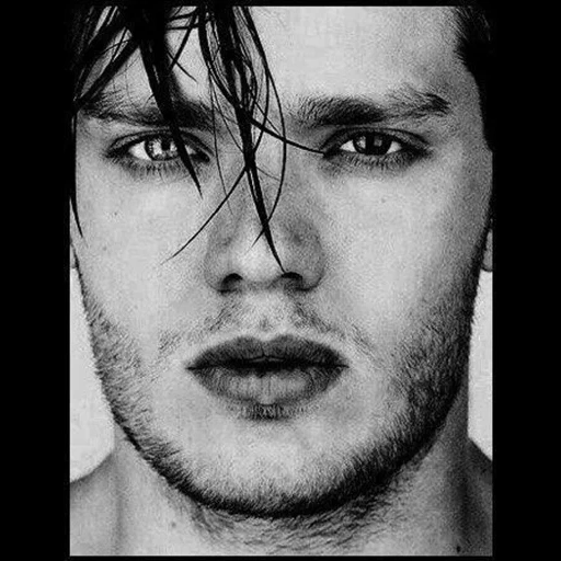 cara, o masculino, dominic sherwood, caras famosos, heterocromia dominic sherwood