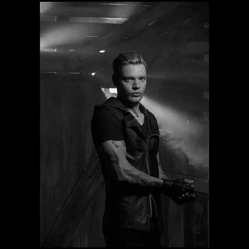 jace wayland, jace weland, dominic sherwood, caçadores de crepúsculo, twilight hunters jace