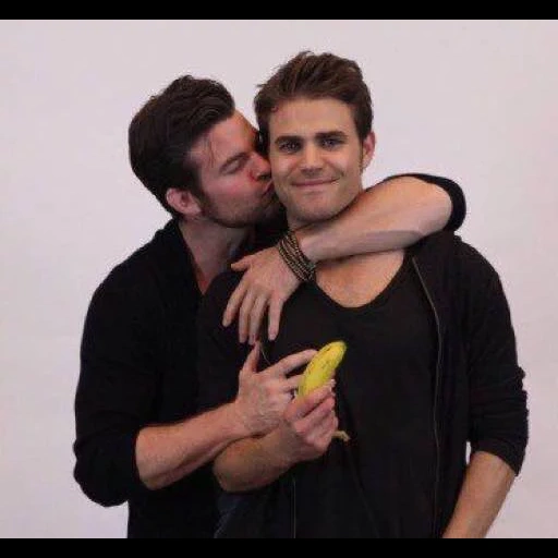 hommes, paul wesley, daniel gillis, nataniel buzolić, paul wesley daniel gillis