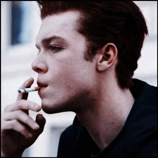 йен галлагер, геншинимпакт, ian gallagher, парни красивые, камерон монахэн