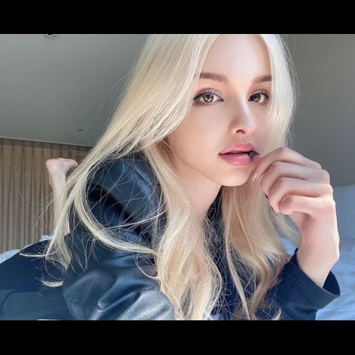 elina89, wanita muda, karimova elina, selfie zara larsson, aktris hollywood