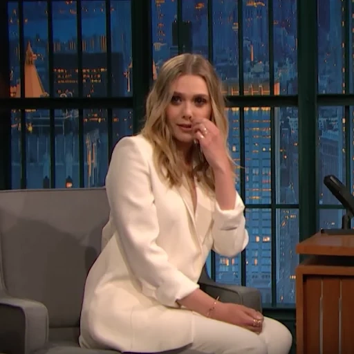 chica, elizabeth olsen rusia, jimmy fallon nicole kidman, vengador primer enfrentamiento