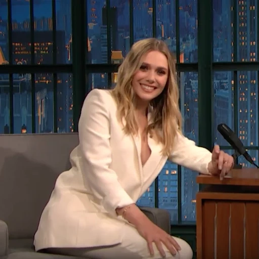 olsen, wanita muda, elizabeth olsen di urgant, elizabeth olsen jimmy fallon