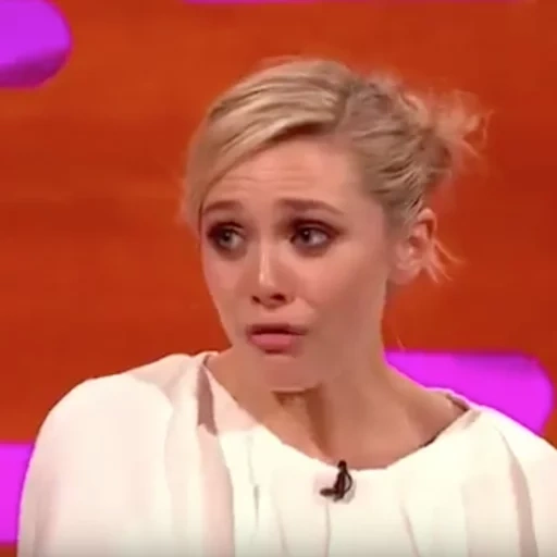 gifer, olsen, elizabeth olsen, graham norton show, elizabeth olsen show graham norton