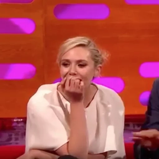 elizabeth olsen, spectacle de graham norton, jennifer lawrence graham norton, svetlana bondarchuk terrible femme, elizabeth olsen show graham norton