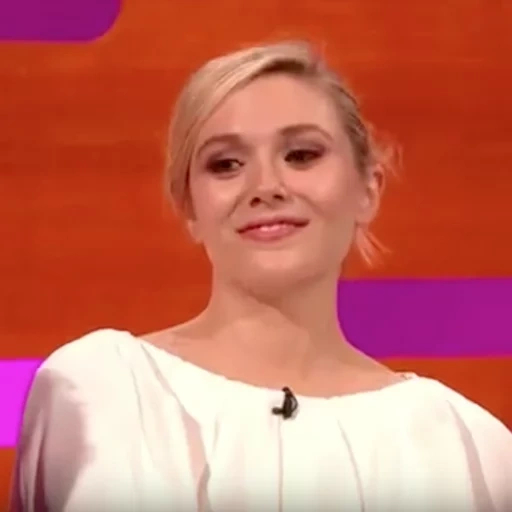 junge frau, elizabeth olsen, graham norton show, elizabeth olsen ausstellung jesus, elizabeth olsen show graham norton