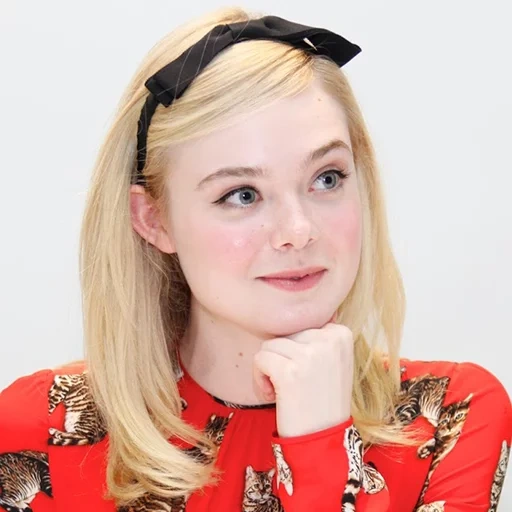 el fanning, hermosa actriz, actriz el fanning, elle fanning dakota, peinado de el fanning