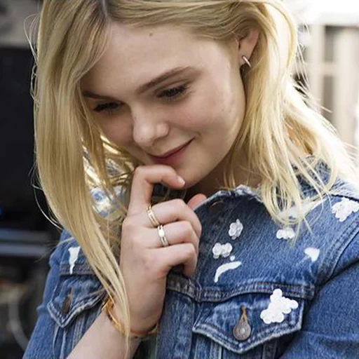 chloe moretz, el fanning, chloë grace moretz, stile camilla rowe, elle fanning dakota