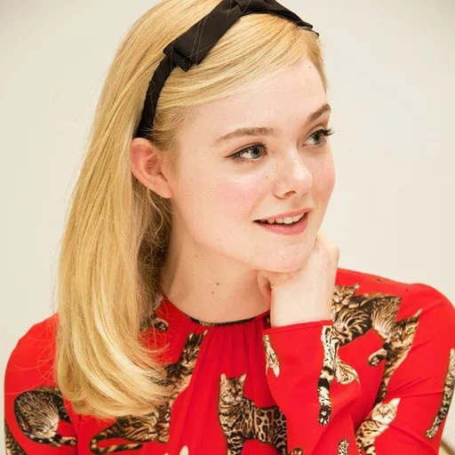 девушка, эль фаннинг, дакота фаннинг, эль фаннинг селфи, elle fanning dakota