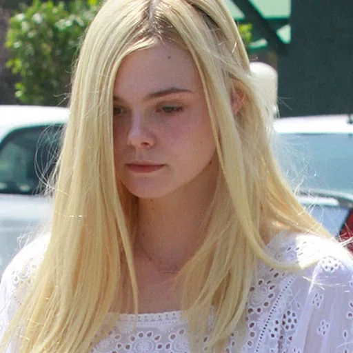 chica, el fanning, aurora el fanning, el fanning