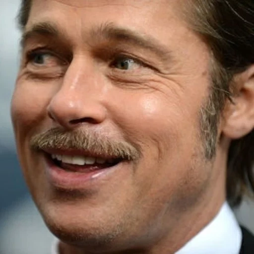 brad pitt, beschuldigt, schauspieler brad pitt, hollywood stars, brad pitt lächelt