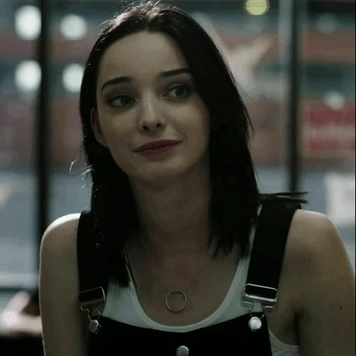 actriz, emma dumont, lente de película, emma dumont polaris