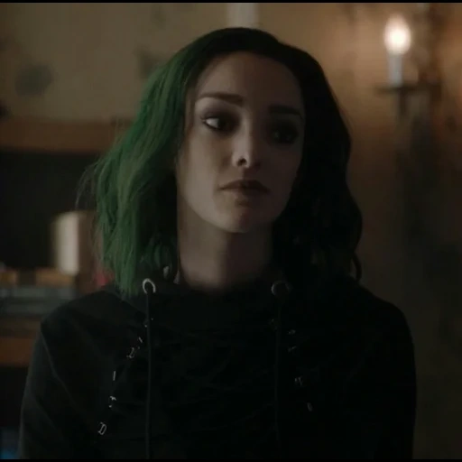 lorna, chica, polaris, emma dumont, lente de película