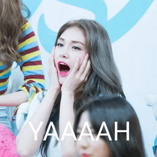 somi, jeon somi, tzuyu idol, red velvet idol, somi solo artist