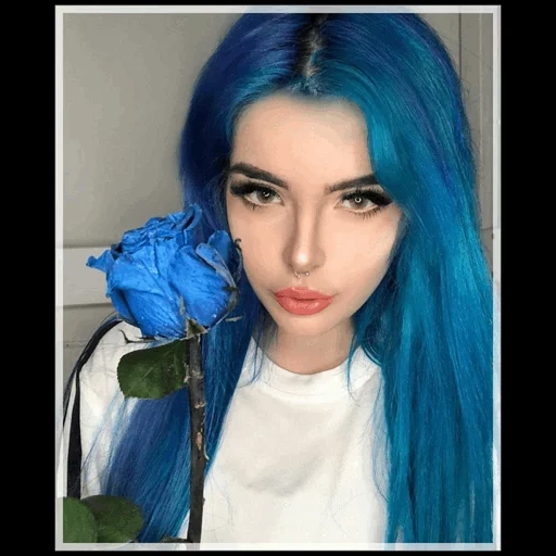 wanita muda, rambut biru, valeria amatue, blogger valeria tanashevich, gadis dengan rambut biru