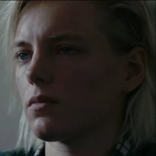 the girl, weiblich, unter ihren lippen, erika linder, jamie campbell ball