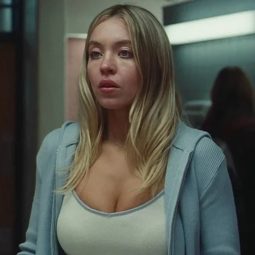 кадр из фильма, сидни суини эйфория постельные сцены, актриса из сериала, sydney sweeney, актрисы сериалов