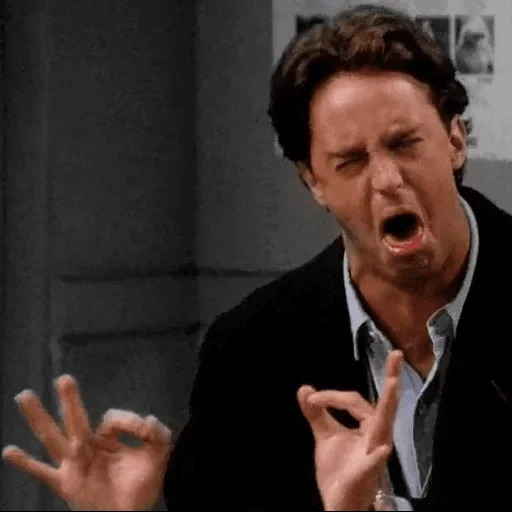 gifer, chandler, matthew perry, chandler bing, bad gif