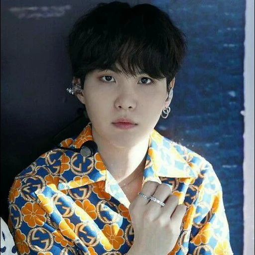 chong guo, shuga bts, bts suga, chi minpu, yoongi bts