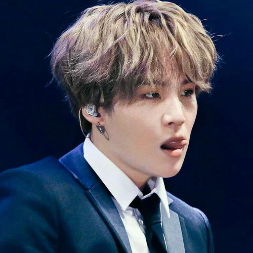 grupo juvenil à prova de balas shujia, grupo júnior à prova de balas de rongji, ms shuga, yoongi bts, min yongi bts