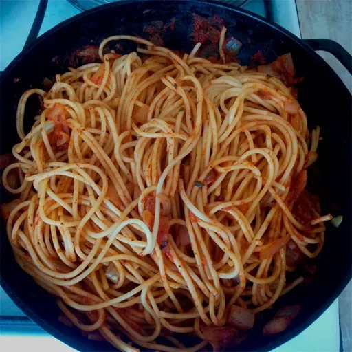 spageti, spageti cincang, spageti, bihun goreng, wajan spageti