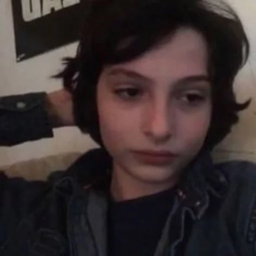 anak laki-laki, finn wolfard, anak laki-laki yang lucu