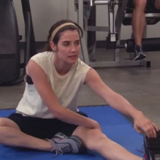 mujer, aptitud en el hogar, robin shelbartki, en el gimnasio, entrenamiento de gimnasio