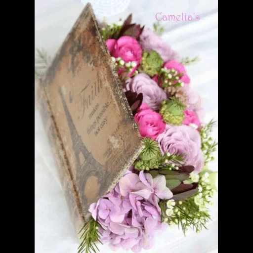 книга жизни, красивые цветы, винтажные цветы, цветочная композиция, цветочные композиции коробке книжке