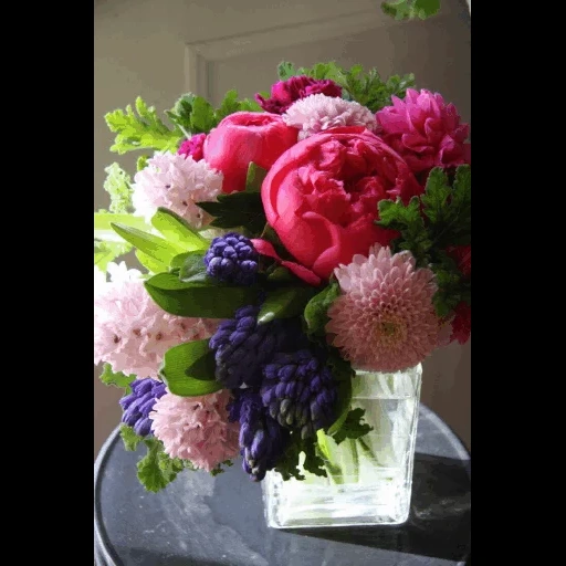 флористика цветы, красивый букет вазе, красивые цветы букеты, шикарный букет пионов, цветочные композиции пионов