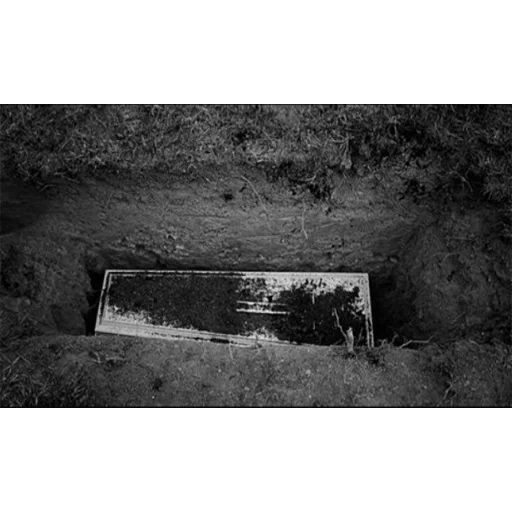 гроб, могила, темнота, могила евы браун, погребенная заживо фильм 1997