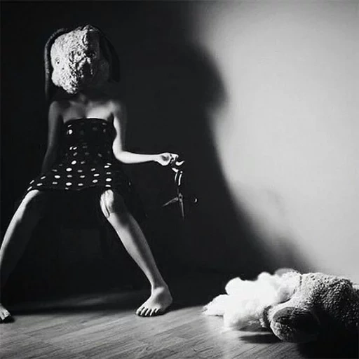 девушка, декаданс, сюрреалист, ноэлль освальд, черно белая фотография