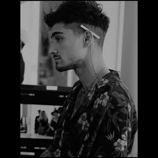 zayn, zane malik, zayn biarkan aku, potongan rambut guys, gaya rambut pria