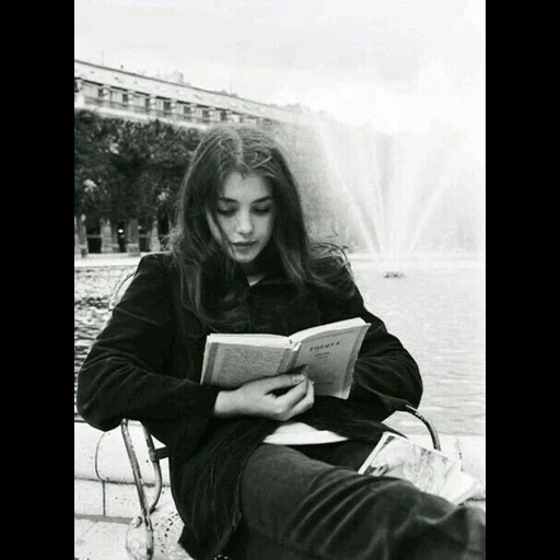 la ragazza, una ragazza adorabile, girl reading book, foto delle ragazze, citazione di jorge borges