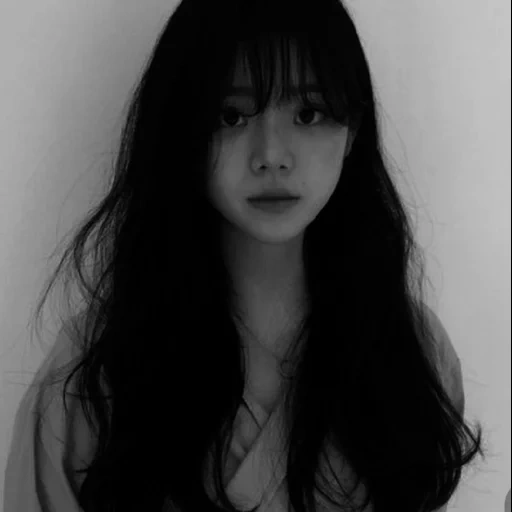mujer joven, coreanos con una explosión, cortes de pelo coreanos, coreano con cabello negro, coreano con cabello largo