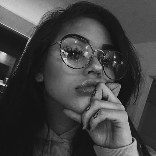 mujer, mujer joven, selfie girl, maggie lindemann, hermosa chica