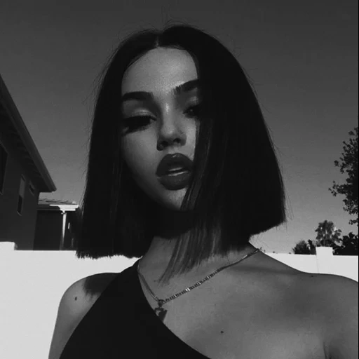 garota negra, maggie lindemann, o cabelo preto é quadrado, maggie lindemann 2020, cabelo preto curto