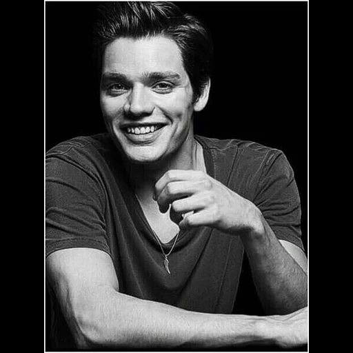 sherwood, jace lightwood, dominic sherwood, cacciatori di crepuscoli, dominic sherwood smile