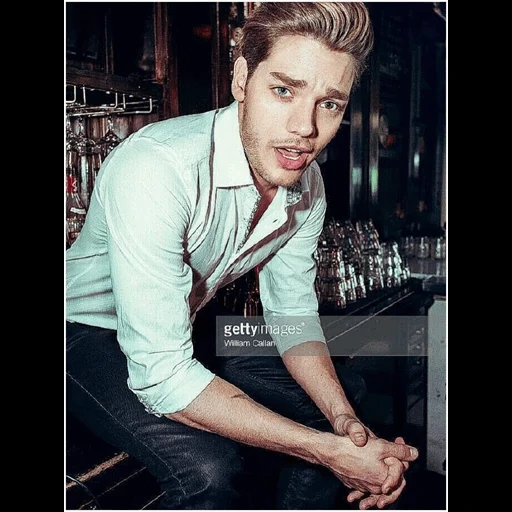 dominic sherwood, hunter in der dämmerung, dämmerungsjäger des todeswerkzeugs, dominic sherwood dämmerungsjäger, jamie campbell bauer todeswaffe