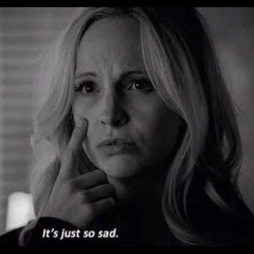 candice akola, caroline forbes, caroline forbes lloró, caroline forbes sin sentimientos, caroline forbes vampire diary gif