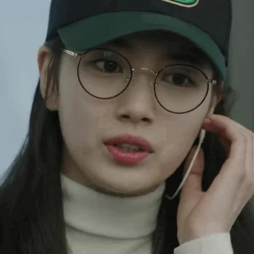 bae suzy, pei xiuji, edición coreana de gafas, actor coreano, cuando te duermes el episodio 25