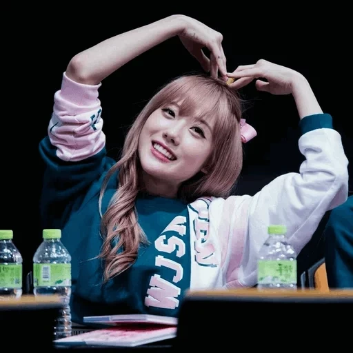 kpop, deux fois, jeune femme, sana deux fois, momo deux fois