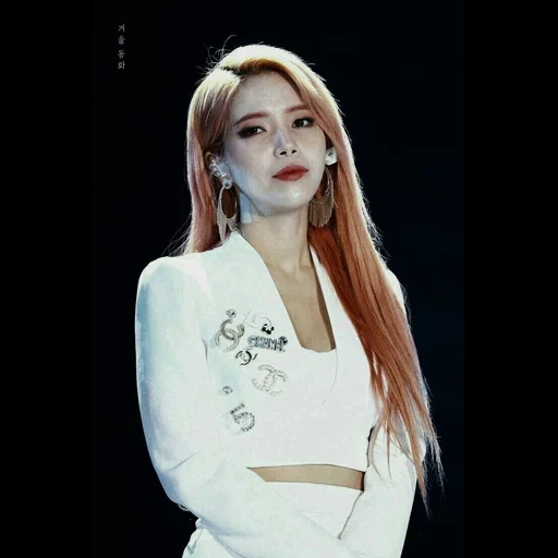 mamamoo solar, moonbyul mamamoo, muchachas asiáticas, solar mamamoo 2019, corona solar mamamoo