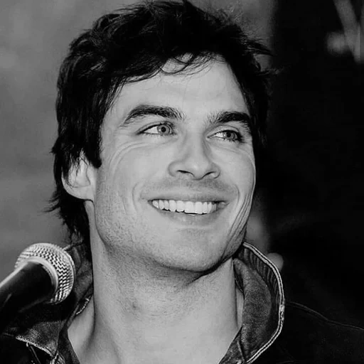 ian somerhold, damon salvatore, ian somerhold sonríe, ian somerhold sonrió, ian somerhold damon el salvador