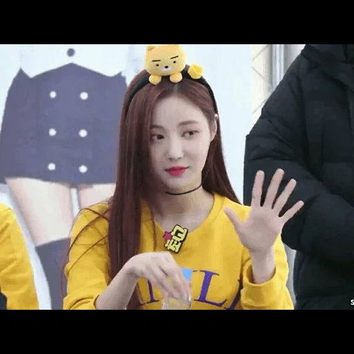 yeonwoo, momoland, momoland eunwoo, ragazza asiatica, cantante coreano yonu momolaland