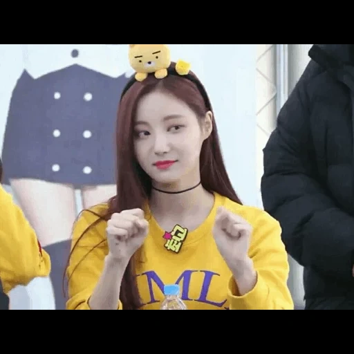 yeonwoo, momoland, momoland yonu, ragazze asiatiche, belle ragazze asiatiche