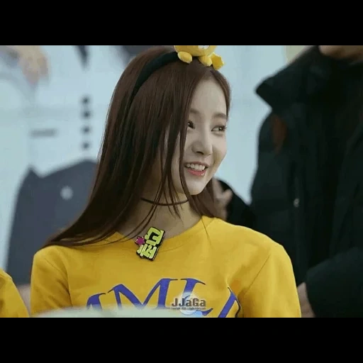 yeonwoo, momoland, mumoland yeonwoo, chica asiática, hermosa chica asiática