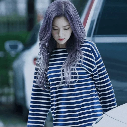 velours rouge, ajouter des amis, irène red velvet, velvet rouge irene purple, irène red velvet purple hair