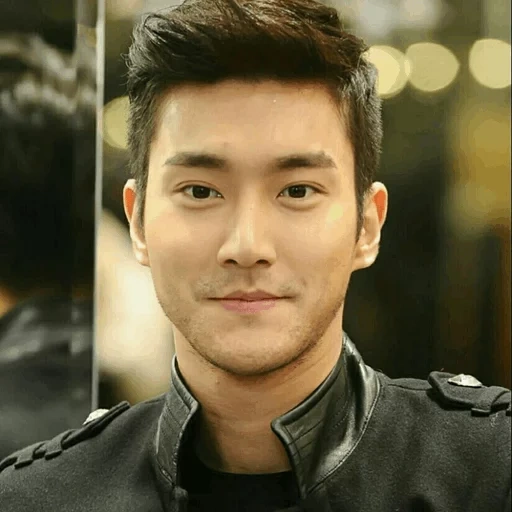 siwon, aktor korea, pria korea, potongan rambut asia, gaya rambut asia bulat pria
