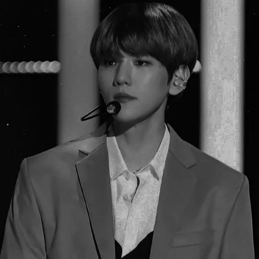 cantor, asiático, park cheung-lee, baekhyun exo, cabelo encaracolado magnata